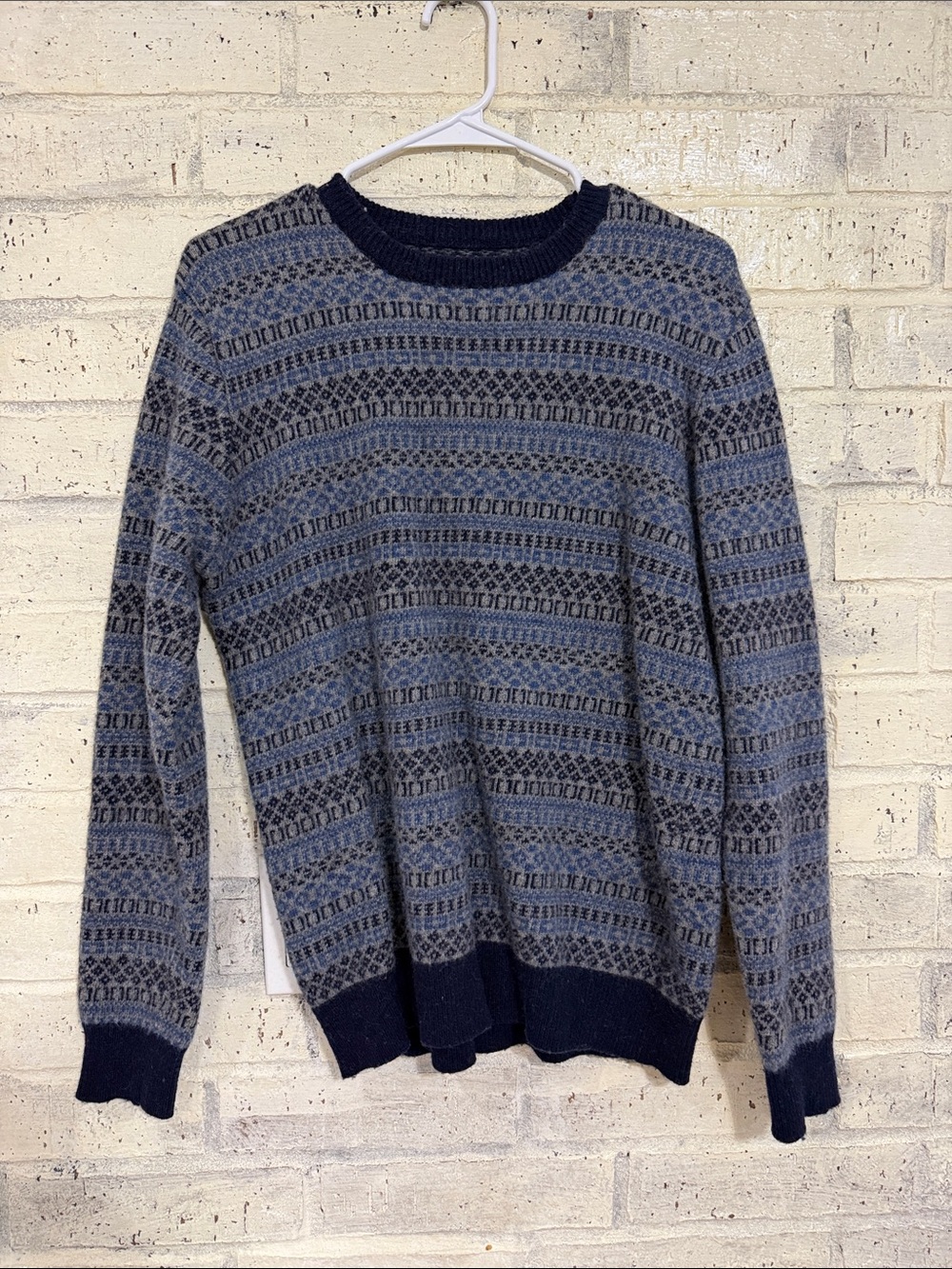 Men's Patterned Crewneck Sweater in Blue and Gray